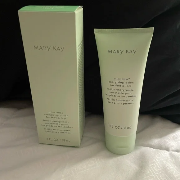 Mary Kay Mint Bliss Feet & Legs Lotion - Picture 1 of 1